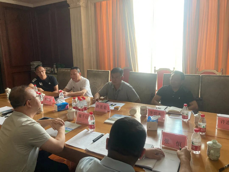 蘭州新區(qū)城投集團領(lǐng)導(dǎo)魏千山一行蒞臨盛鵬達(dá)集團開展交流合作，共促產(chǎn)業(yè)規(guī)劃新篇章